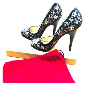 Louboutin Clichy FABULOUS vintage heels!!